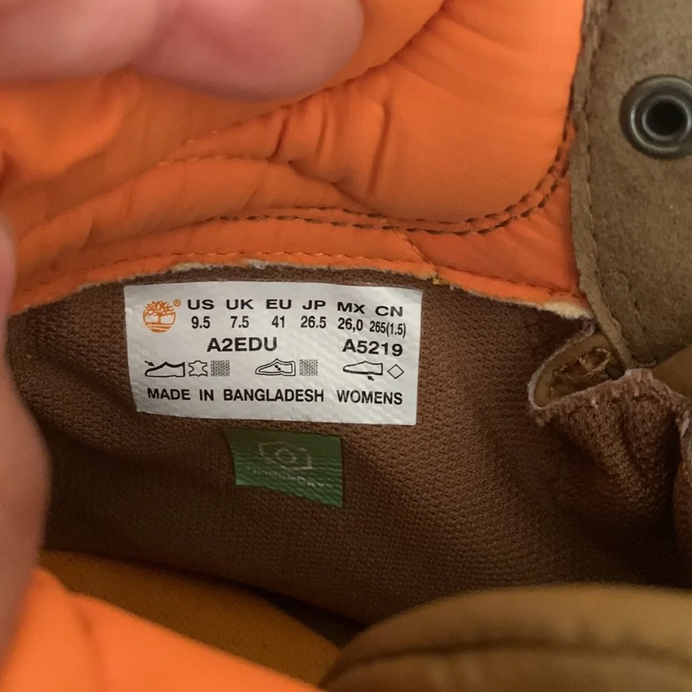 Timberland women’s waterproof boots. - Picture 4 of 6